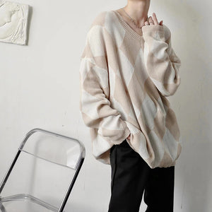 Loose V-Neck Diamond Pullover Sweater