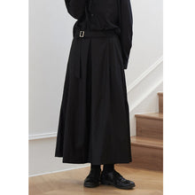 Load image into Gallery viewer, Black Loose Long Hakama
