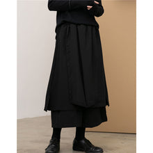 Load image into Gallery viewer, Irregular Multi-layer Cropped Hakama
