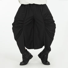 Load image into Gallery viewer, Wrinkled Loose Cropped Culottes
