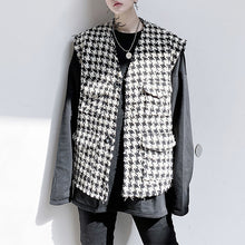 Load image into Gallery viewer, Retro Loose Raw Edge Plaid Vest
