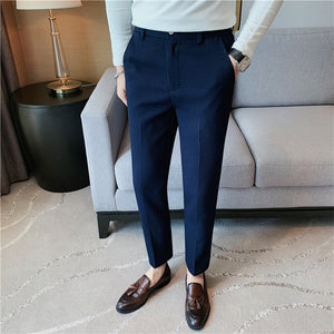 Waffle Solid Slim Fit Elastic Waist Trousers