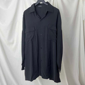 Button-back Long-sleeved Shirt