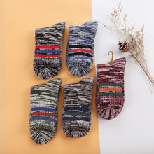 Load image into Gallery viewer, Men&#39;s Retro Ethnic Socks
