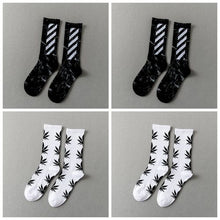 Load image into Gallery viewer, Street hip-hop Socks
