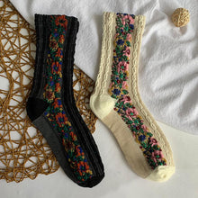 Load image into Gallery viewer, Warm Ethnic Cute Floral Printing Socks
