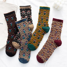 Load image into Gallery viewer, Ethnic Cute Floral Socks
