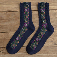 Load image into Gallery viewer, Winter Retro Ethnic Cute Floral Socks
