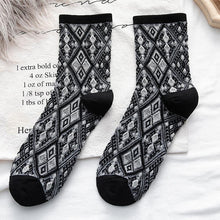 Load image into Gallery viewer, Lovely Retro Ethnic Rhombus Print Socks
