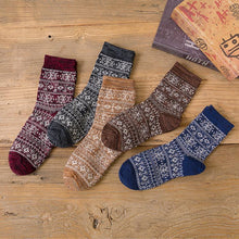 Load image into Gallery viewer, Vinatge Christmas  Ethnic Style Socks
