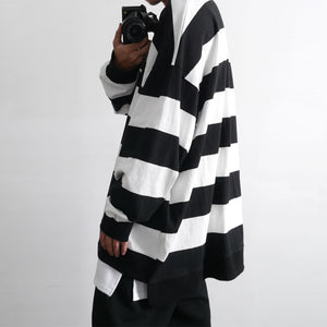 Loose Black and White Striped T-shirt