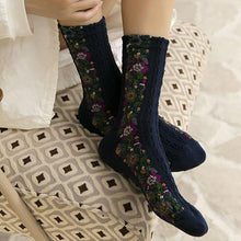 Load image into Gallery viewer, Winter Retro Ethnic Cute Floral Socks
