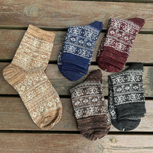 Load image into Gallery viewer, Vinatge Christmas  Ethnic Style Socks
