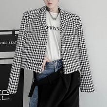 Load image into Gallery viewer, Metal Buckle Cropped Blazer
