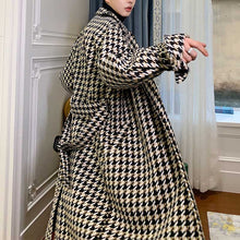 Load image into Gallery viewer, British Plaid Mid-length Thickened Coat
